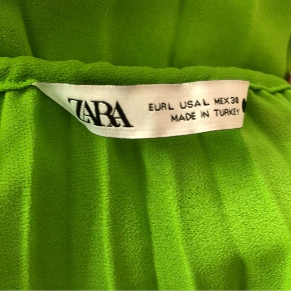 Zara Green Pleated Balloon Sleeve Sheer Blouse Size Large - Picture 4 of 4